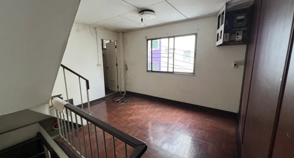 For sale 3 bedrooms house in Watthana, Bangkok