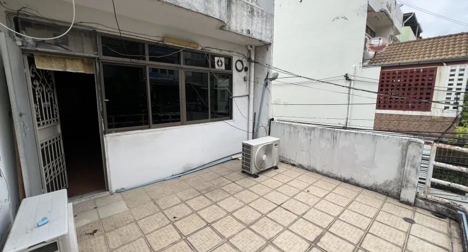 For sale 3 bedrooms house in Watthana, Bangkok