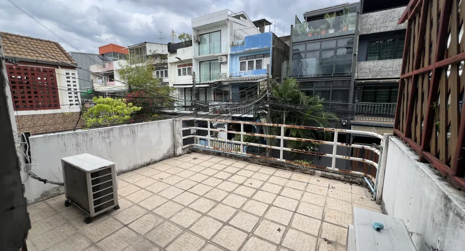 For sale 3 bedrooms house in Watthana, Bangkok
