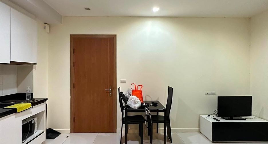 For sale 1 bed condo in Khlong Toei, Bangkok