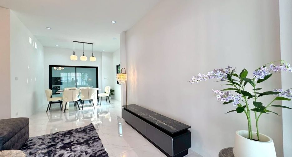 For sale 3 bedrooms house in Thalang, Phuket