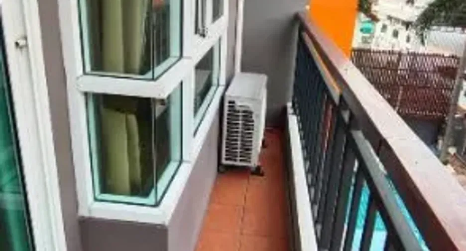 For sale 1 bed condo in Bang Kapi, Bangkok