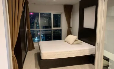 For sale 1 bed condo in Huai Khwang, Bangkok