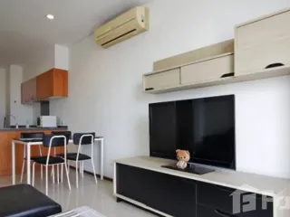 À louer 1 chambre condo à Khlong San, Bangkok