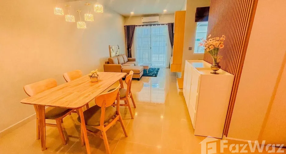 For rent 3 bedrooms townhouse in San Kamphaeng, Chiang Mai