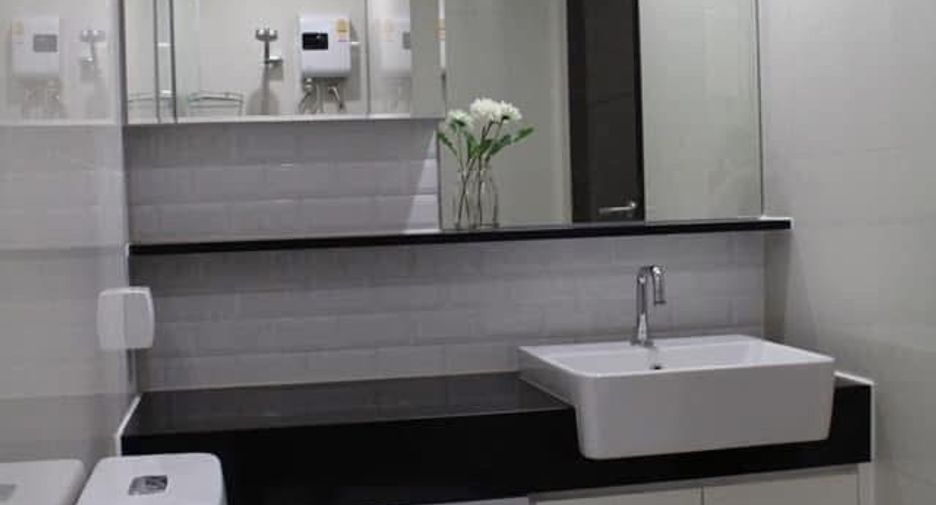 For rent 1 bed condo in Pathum Wan, Bangkok