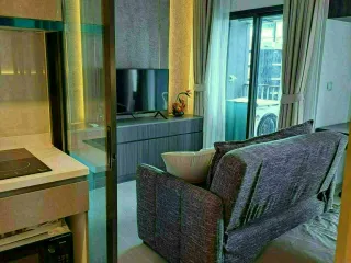 For rent スタジオ condo in Huai Khwang, Bangkok