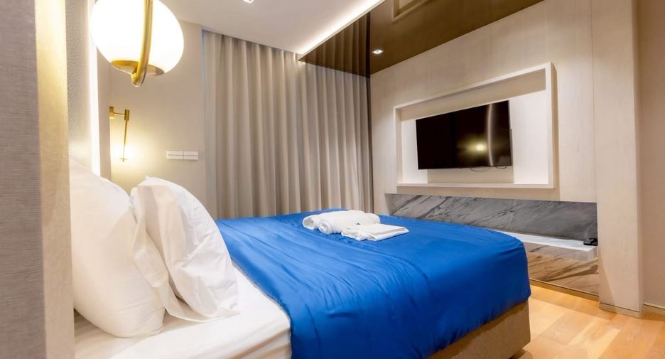 For rent 2 bedrooms condo in Watthana, Bangkok