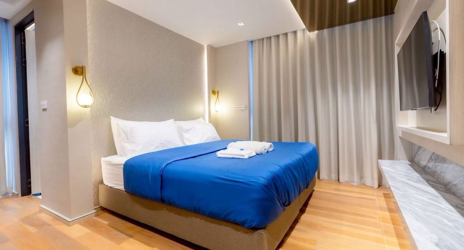 For rent 2 bedrooms condo in Watthana, Bangkok