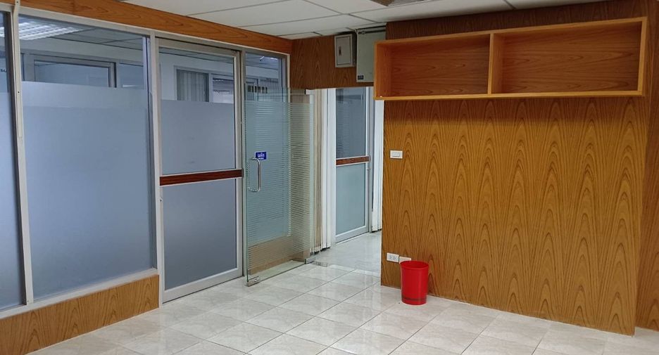 Продажа офис в Хуаи Кхщанг, Бангкок