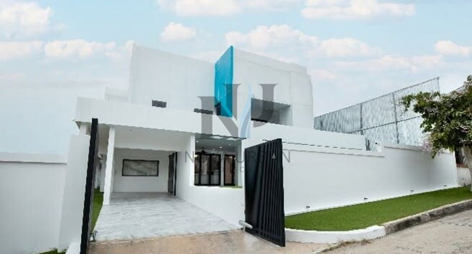 Villa en alquiler de 5 habitaciones en Jomtien, Pattaya