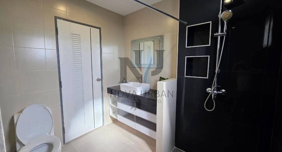 For rent 3 bedrooms villa in Bang Lamung, Chonburi