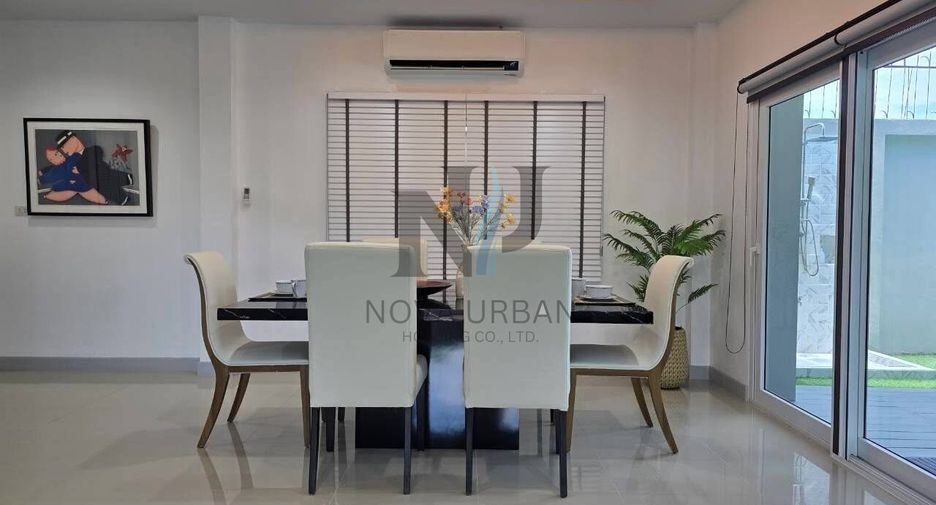For rent 3 bedrooms villa in Bang Lamung, Chonburi