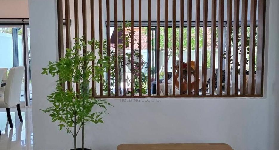 For rent 3 bedrooms villa in Bang Lamung, Chonburi