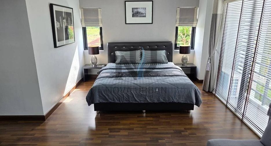 For rent 3 bedrooms villa in Bang Lamung, Chonburi
