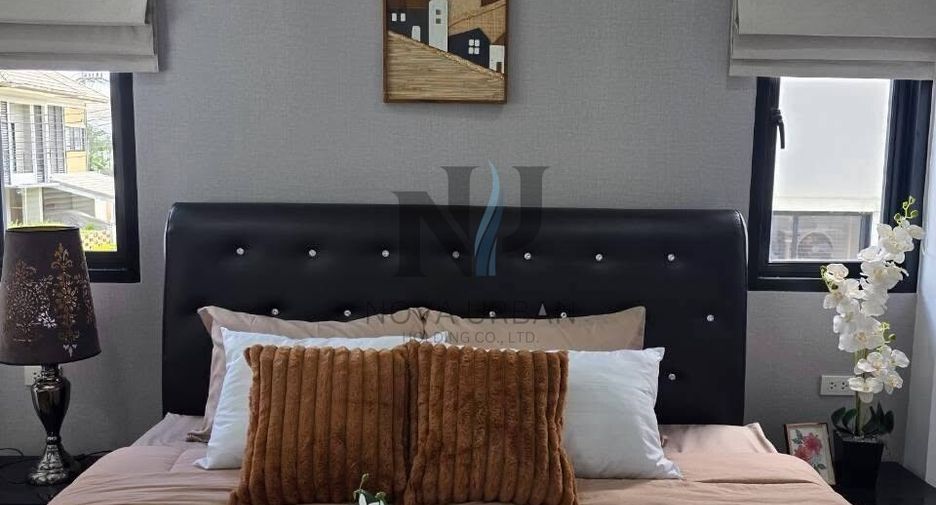 For rent 3 bedrooms villa in Bang Lamung, Chonburi