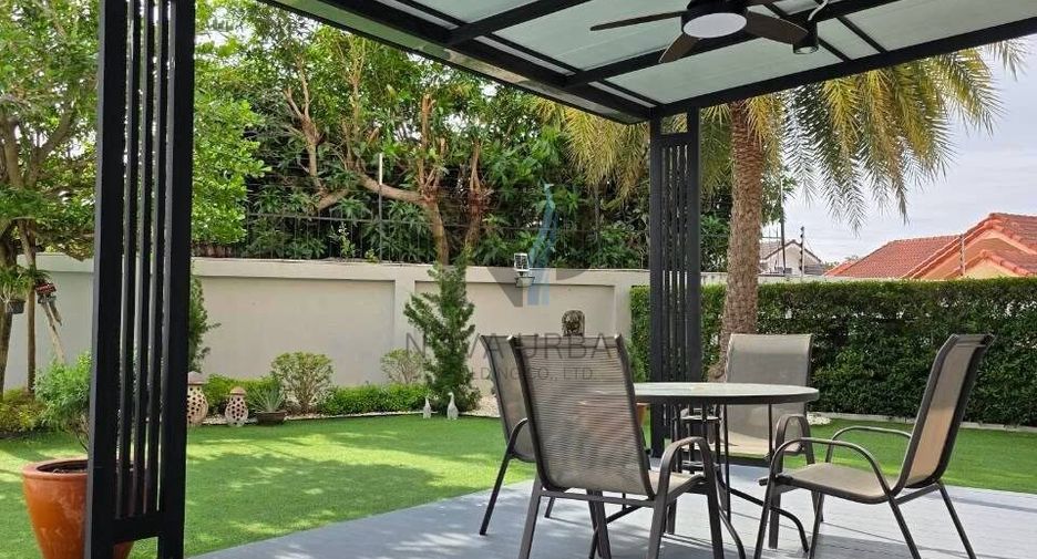 For rent 3 bedrooms villa in Bang Lamung, Chonburi
