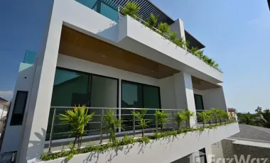 For sale and for rent 3 bedrooms villa in Mueang Phuket, Phuket