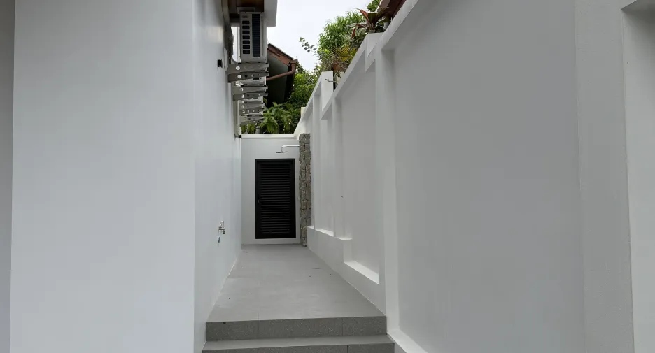 For sale and for rent 3 bedrooms villa in Mueang Phuket, Phuket