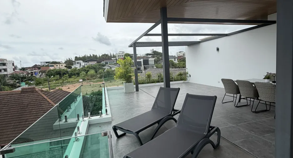 For sale and for rent 3 bedrooms villa in Mueang Phuket, Phuket