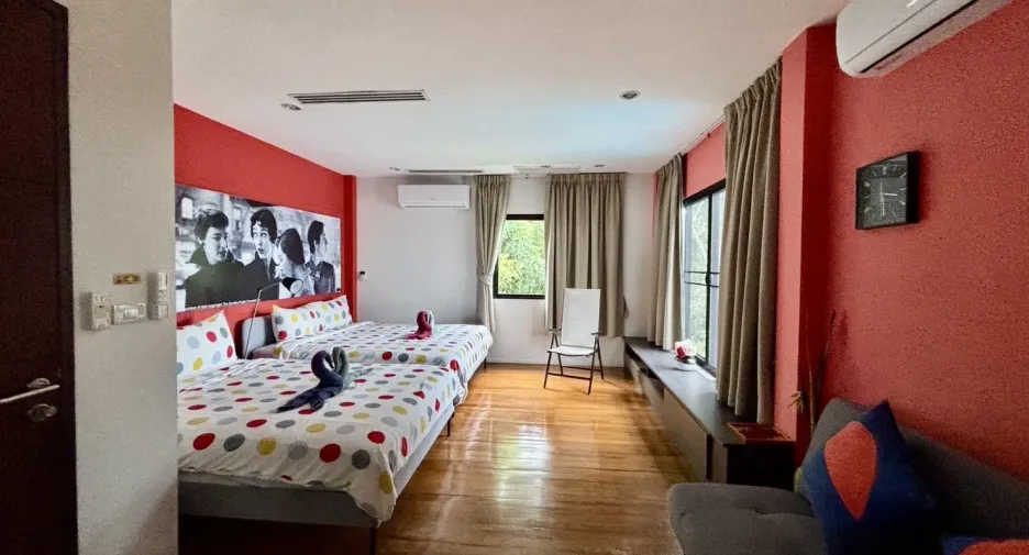 For rent and for sale 4 bedrooms villa in Cha Am, Phetchaburi