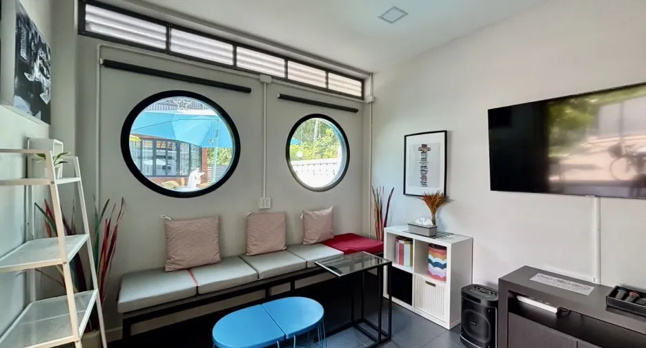 For rent and for sale 4 bedrooms villa in Cha Am, Phetchaburi