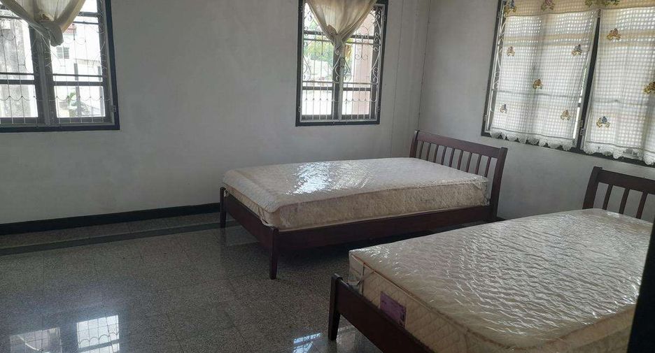 For rent 3 bedrooms house in San Sai, Chiang Mai