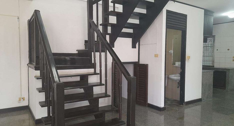 For rent 3 bedrooms house in San Sai, Chiang Mai
