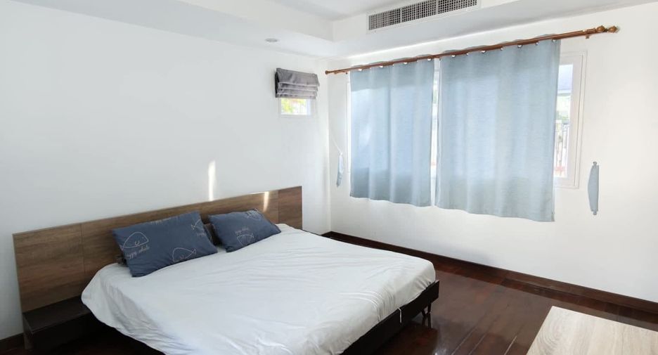 For rent 3 bedrooms villa in Mueang Phuket, Phuket