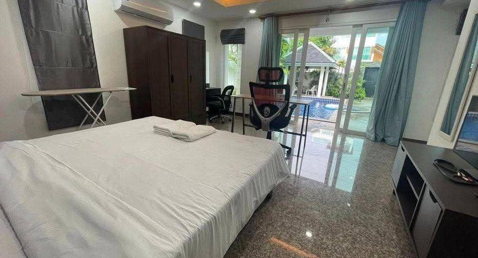 For rent 3 bedrooms villa in Mueang Phuket, Phuket