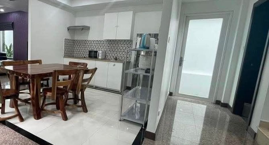 For rent 3 bedrooms villa in Mueang Phuket, Phuket