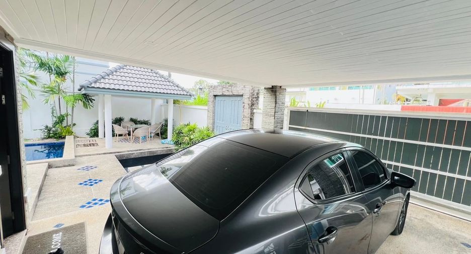 For rent 3 bedrooms villa in Mueang Phuket, Phuket