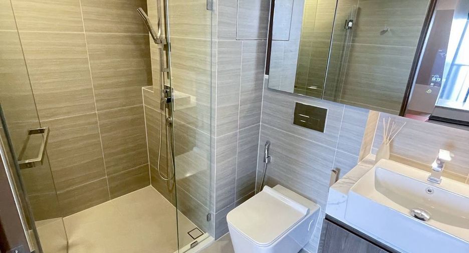 For sale 2 bedrooms condo in Watthana, Bangkok
