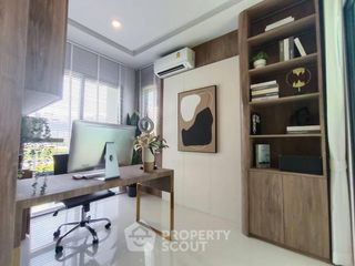 Casa en venta de 4 habitaciones en Lat Krabang, Bangkok
