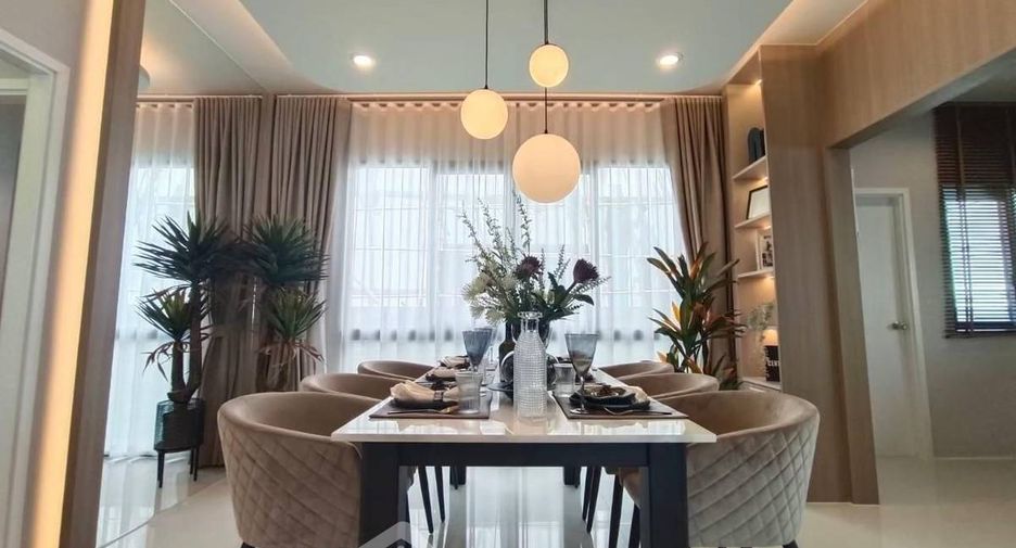 Casa en venta de 4 habitaciones en Lat Krabang, Bangkok