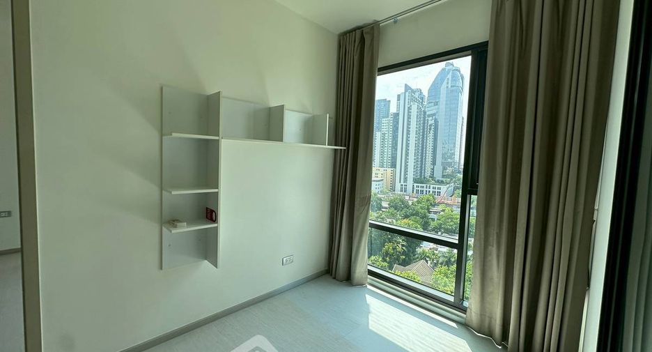 For sale 1 bed condo in Khlong Toei, Bangkok