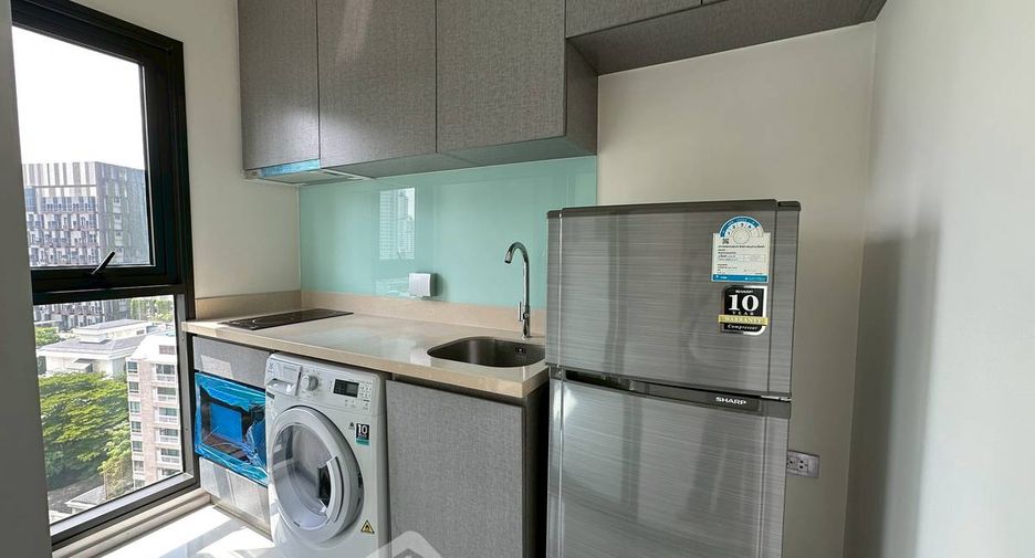 For sale 1 bed condo in Khlong Toei, Bangkok