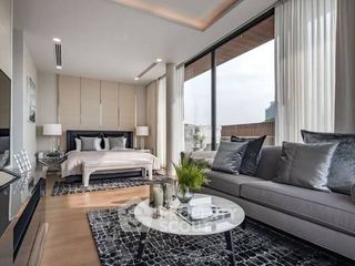 Casa en venta de 5 habitaciones en Huai Khwang, Bangkok