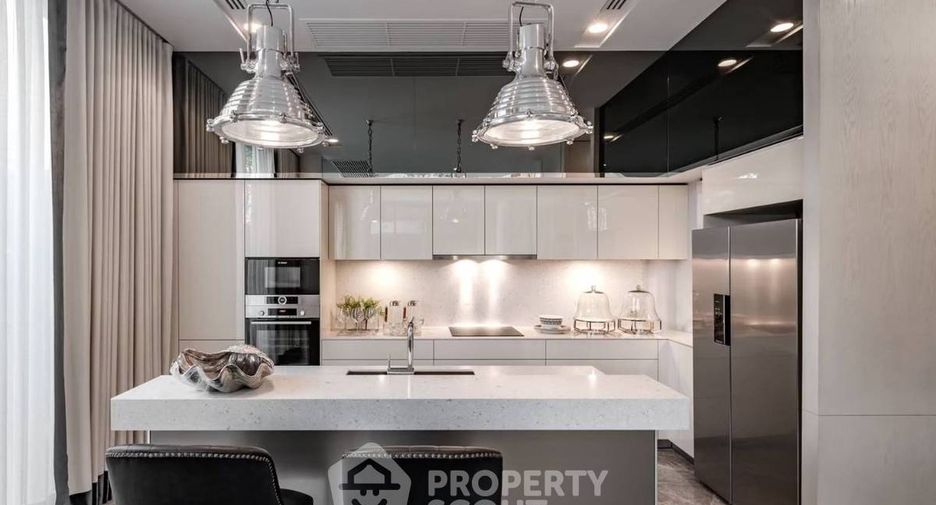 Casa en venta de 5 habitaciones en Huai Khwang, Bangkok