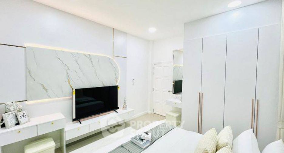 For sale 3 bedrooms villa in Bang Lamung, Chonburi