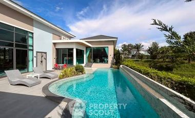 For sale 4 bedrooms villa in Bang Lamung, Chonburi
