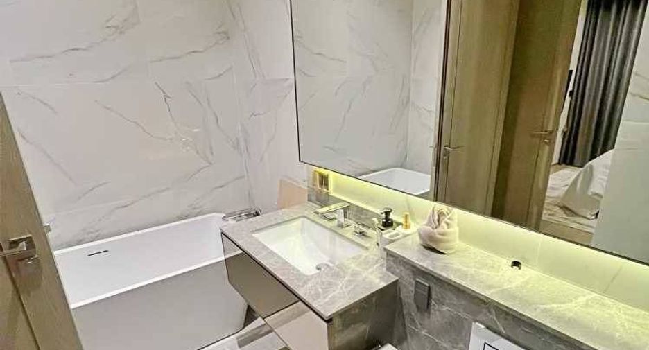 For rent and for sale 3 bedrooms condo in Sathon, Bangkok
