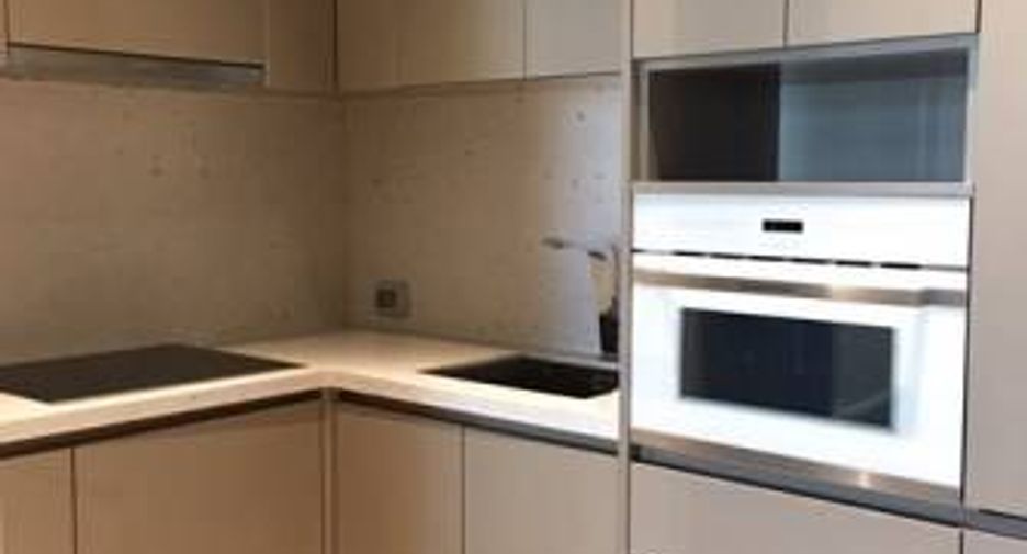 For sale 2 bedrooms condo in Khlong Toei, Bangkok