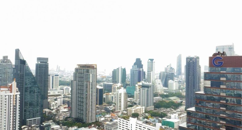 Wohnung zur Miete mit 1 Zimmer in Bang Rak, Bangkok