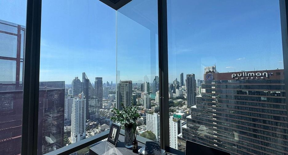 Wohnung zur Miete mit 1 Zimmer in Bang Rak, Bangkok