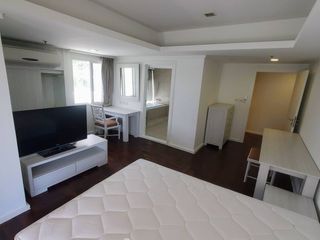 For rent 2 bedrooms apartment in Watthana, Bangkok