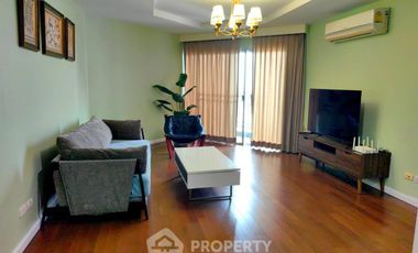 For rent 2 bedrooms condo in Huai Khwang, Bangkok