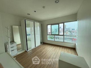 For rent 2 bedrooms condo in Yan Nawa, Bangkok