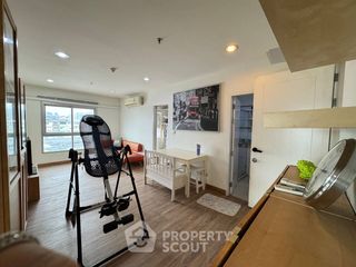 For rent 2 bedrooms condo in Yan Nawa, Bangkok