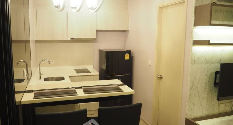 For rent 1 bed condo in Watthana, Bangkok